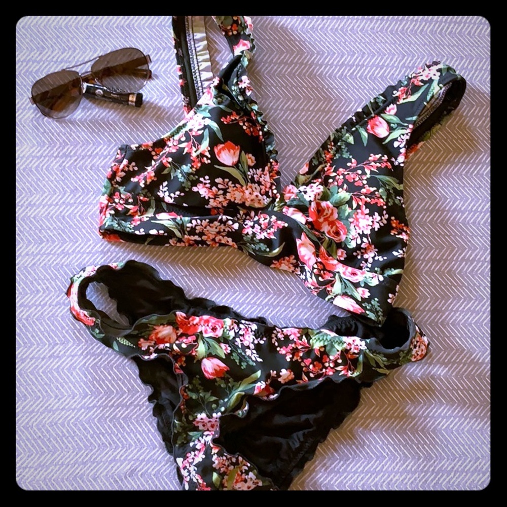 Mossimo two-piece M